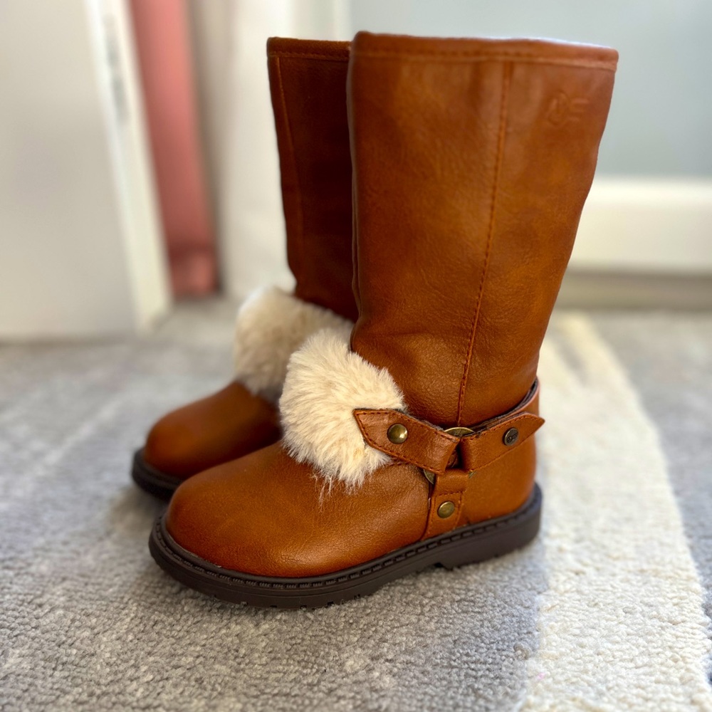 Shoes- size 8 toddler